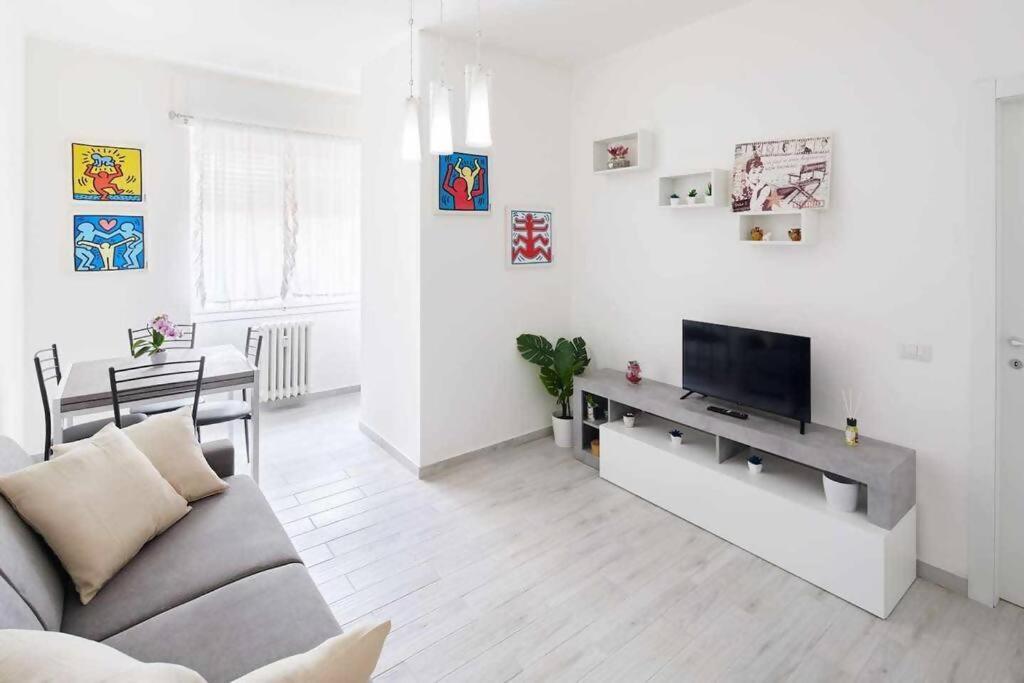 Sunny San Siro Stadio Apartment มิลาน ภายนอก รูปภาพ
