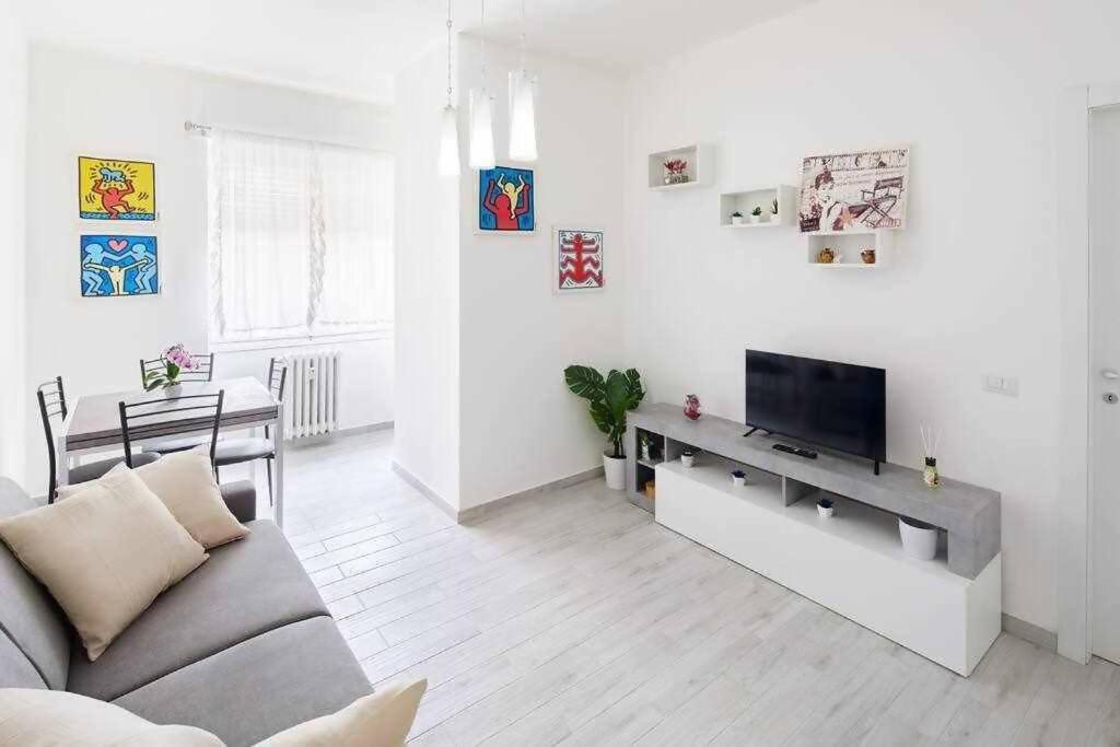 Sunny San Siro Stadio Apartment มิลาน ภายนอก รูปภาพ